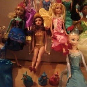 10+ disney princess with accessories
